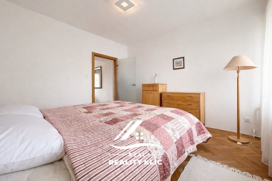 25B515D7-F981-4DDD-A179-4C138FCDA3E0 3