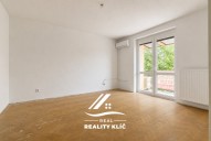 DEC8CB25-5FB2-4BED-9F56-EC7B2F11599B