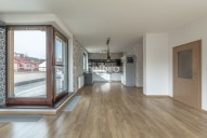 f37b2608-hdr.jpg
