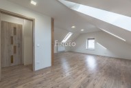 f37b9493-hdr.jpg