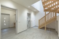 f37b9479-hdr.jpg