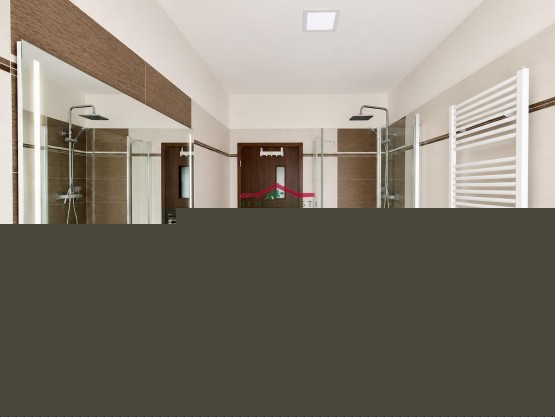 E9585CDF-727A-46CE-A271-610FDFFD99C2.jpg