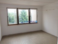 společná sušárna na chodbě
