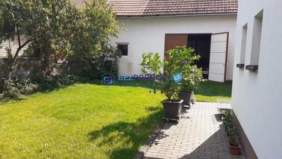 241851284_348367273738581_435352229710443533_n