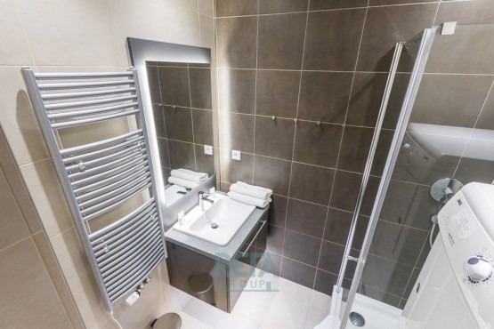 2kk-byt-bez-provize-albertov-koupelna.jpg