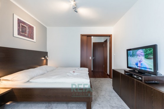 f-104-2018-pronajem-apartmany-praha-albertov-rental-apartments-12-1.jpg