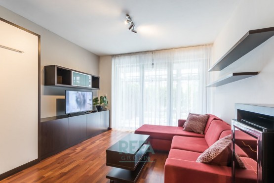 f-104-2018-pronajem-apartmany-praha-albertov-rental-apartments-01-1.jpg