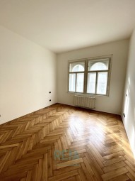 Byt k pronájmu 3+kk s vybavením, pokoj