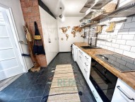 Byt k pronájmu 2+1 kuchyn