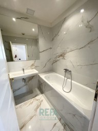 Byt k pronájmu 3+kk s vybavením, koupelna