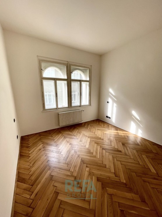  Byt k pronájmu 3+kk s vybavením, ložnice