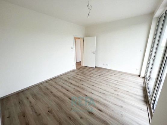 Nový moderní byt 4+kk Choceradská pokoj