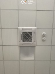 0c3579e3-acce-4fdb-b886-59ed04a3e60e.jpeg