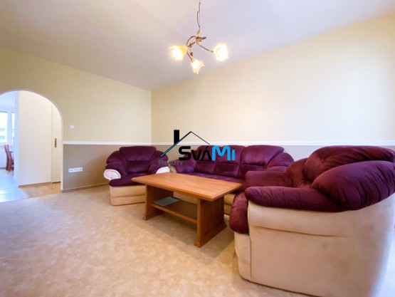 9012865D-527A-492B-9BF5-D67AADD0ED4C_1_201_a