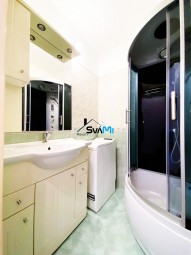 587C8AF2-D691-482A-808F-A584E6037FE6_1_201_a