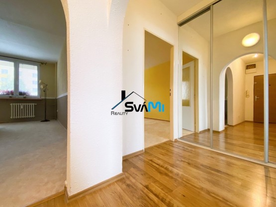 BF7377D5-158E-4D44-A5FE-E1EEC5109207_1_201_a