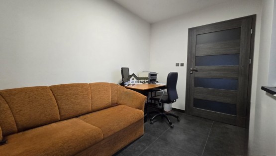 WhatsApp Image 2024-04-18 at 22.01.11 (2)