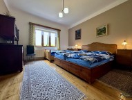 B0803237-C91A-4B27-894D-2B772EF57B72_1_201_a