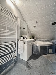 75725520863__4632A4CC-12F3-4324-8DB4-1B3359A7B050