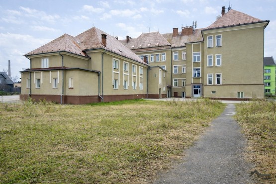 C84E21C9-4C1B-4703-9D4D-FDC4AF8F6914