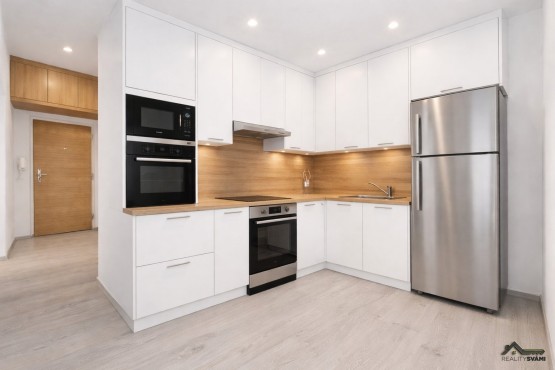 7190FC19-F8F8-4FBD-AE5E-DB7772DFA2FF