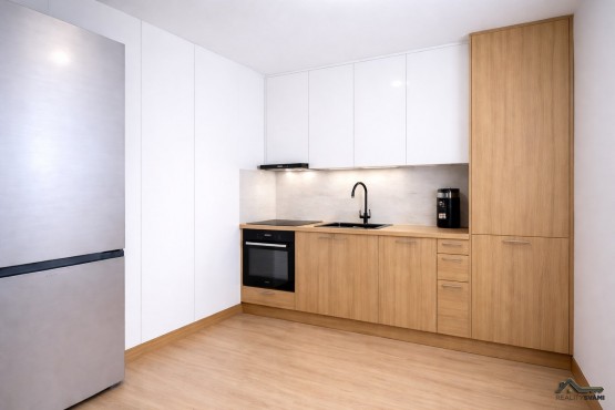 8671C774-27CB-430C-A8E3-6F830417C934