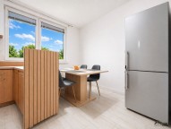 D4EF1475-6576-4AAB-9202-AD7F6AA05D7C