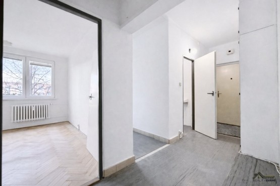 C0CD4237-52D6-4007-BD5C-D0AC03FDCF5A