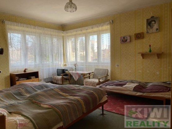 4ef4b128-a238-4ffc-bb74-bf65fd3d7a25.jpg