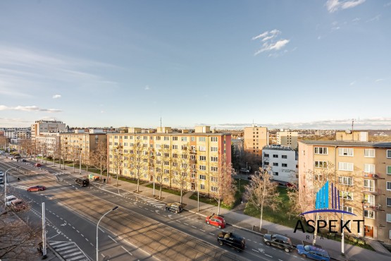 dma02882-hdr.jpg