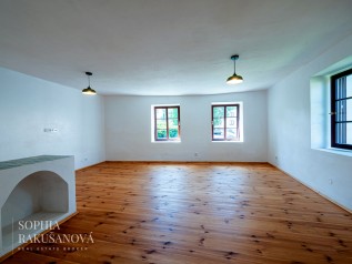 p1115988-hdr.jpg
