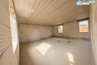 spacious ložnice a dobré přirozeně osvětlení_2