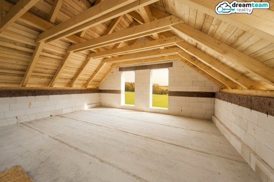 spacious ložnice a dobré přirozeně osvětlení