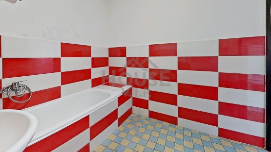 Bathroom (6)