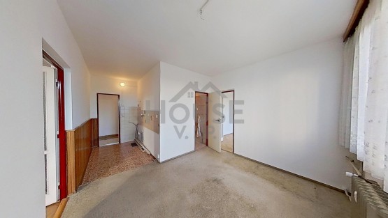 12279-Bitovska-08122025_121403