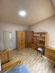 ef205cb7-9019-48a5-b317-3eac5a0650b1