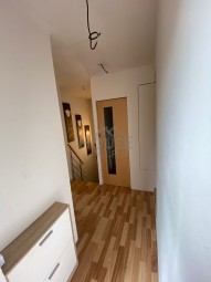 97fd2793-03a2-4d3e-9ff0-fbaca563997a