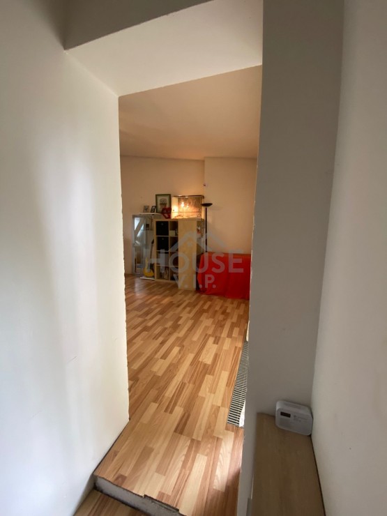 f1c21c3c-019f-4a67-97bd-272b0b5c9583