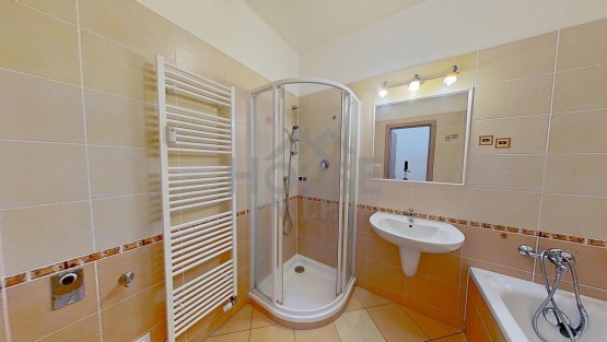 Brandyska-314-10142025_201157