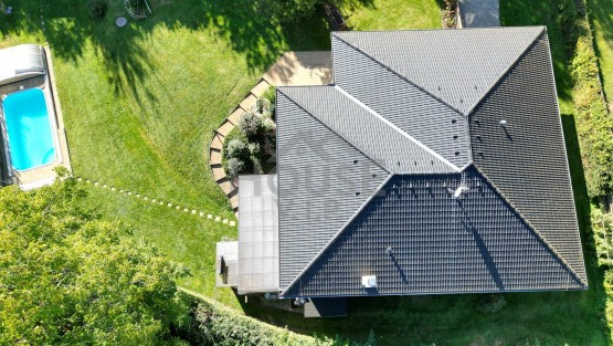 dji_fly_20250918_160258_406_1758204490499_photo