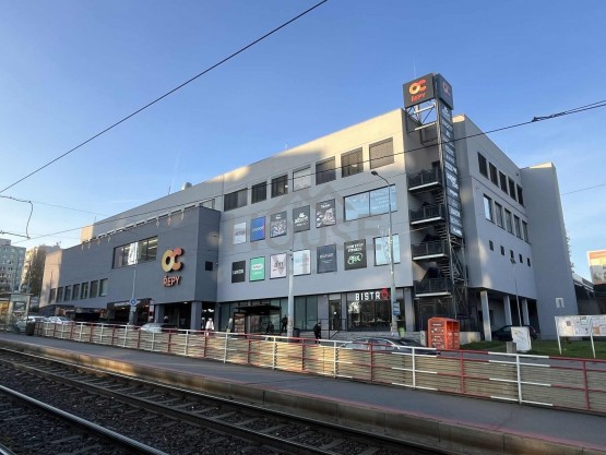 98bf83c7-0ded-4ee1-b454-3a1e012a578e