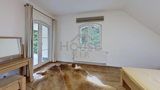 prodej-rodinneho-domu-246-m2-zdiby-premysleni-luxusni-dum-4kk-s-kancelari-a-telocvicnou-bedroom-1-be