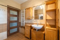 _home_www_imgfarm.dh.hu_1_4_f_IMG000000533BF0