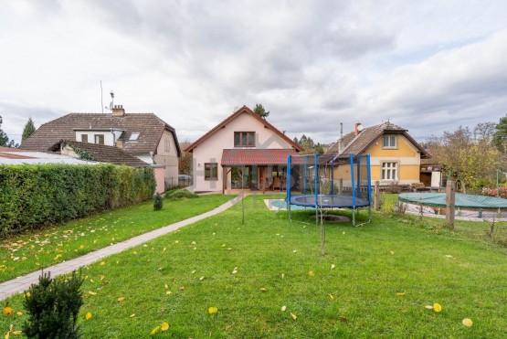 _home_www_imgfarm.dh.hu_1_8_2_IMG000000533BF4