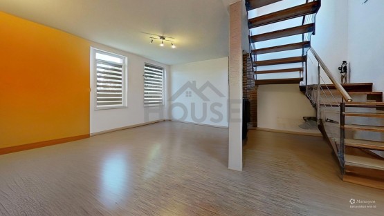 Living-Room-Defurnished (2)