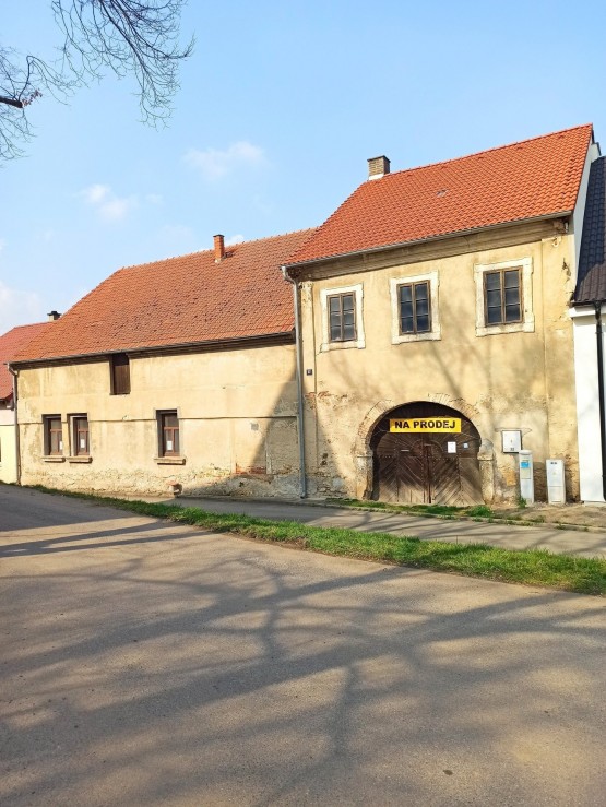 prodej-zemedelske-usedlosti-v-obci-vykan-42-bb8482