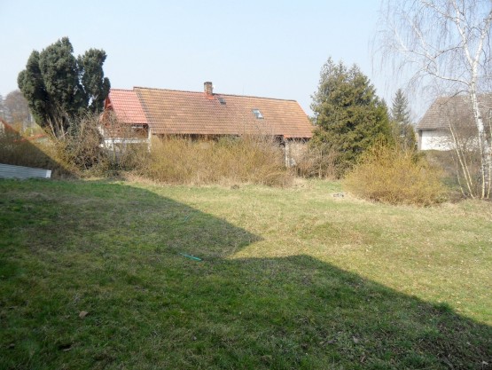 prodej-pozemku-pro-bydleni-1-812-m2-vykan-32-8e8085