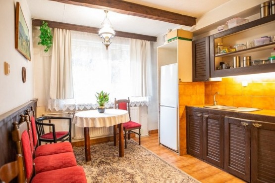 800x800-k8334-85af5-prodej-rodinneho-domu-246-m2-pozemek-780-m2-img-0706-ae1810a91f-4242072970